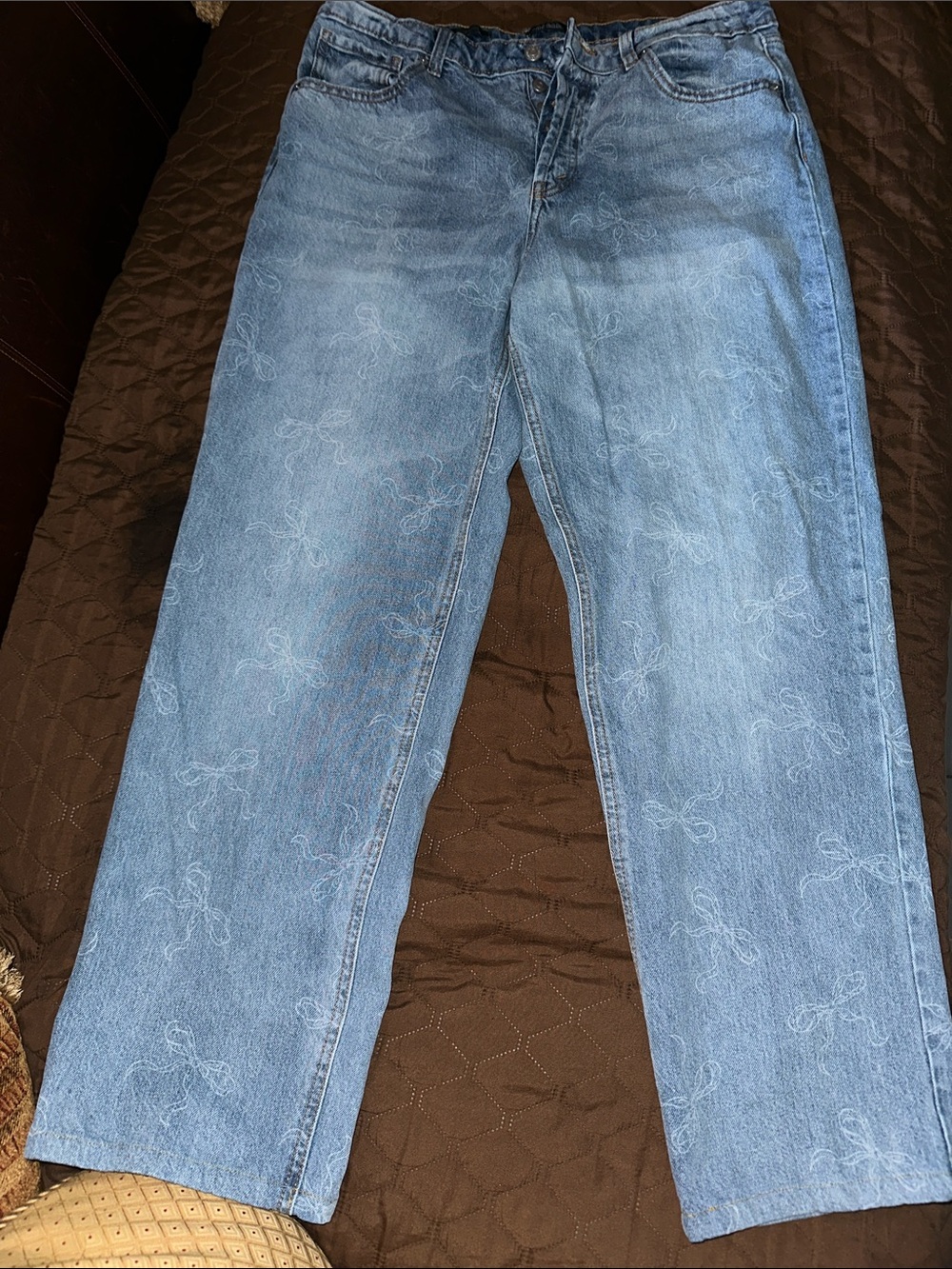 wild fable Light Blue Embroidered Straight-Leg Jeans
